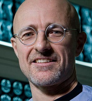 Le neurochirurgien italien Sergio Canavero
